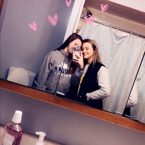 Meet your Posher, Macy